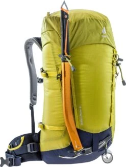 Deuter Guide Lite 28+ SL 14 Deuter Guide Lite 28+ SL -Camping Equipment Store 3360221 2329 GuideLite28PlusSL greencurry navy D 04 bdyD 1280x1280